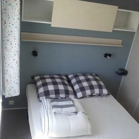 Mobile 6 Pers Piscine Plage キャンプ場